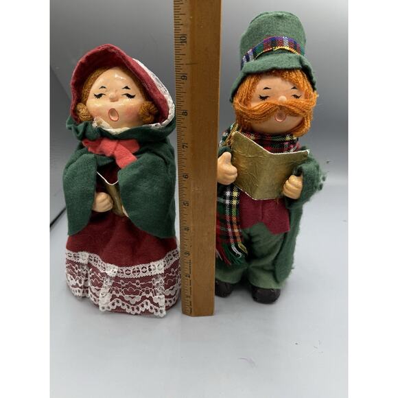 Vintage Christmas Caroler Figurines Man Woman Felt Choir Set of 2 Decor - Picture 7 of 7